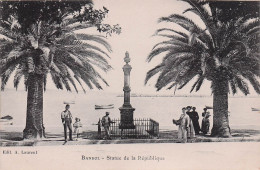 Bandol - Statue De La Republique  - CPA °J - Bandol