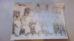 RARE  TUNIS TUNISIE 1913 Photographie Originale    HOPITAL SADIKI GROUPE DE MEDECINS ET INFIRMIERS - Africa