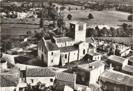 *** 63  ***    Avion Au Dessus De GLAINE MONTAIGUT L'église Vue Générale -vue Aérienne TTB Timbrée  - Montaigut