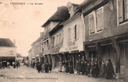 Chaource - Place Et Les Arcades - Café Restaurant THIROINE - Villageois - Chaource