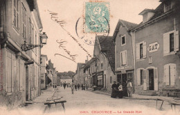 Chaource - La Grande Rue - Café Restaurant - Villageois - Chaource