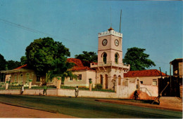 GUINÉ - BAFATÁ - Edificio Da Administração - Guinea-Bissau