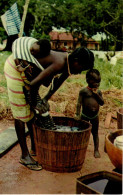 GUINÉ - FULACUNDA - Lavadeira - Guinea Bissau