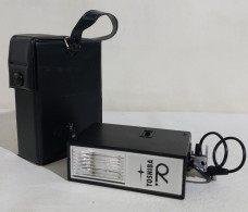 I114215 Flash Per Fotocamera Toshiba '70 - Con Custodia - Materiale & Accessori