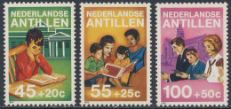 Nederlandse Antillen 1984 Mi Mi 542 /4 YT 729 /1 SG 869 /1 ** Child, Family Reading, In Church Reading / Lesen - Sonstige & Ohne Zuordnung