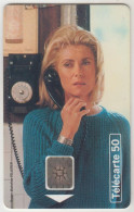 FRANCE - Telephone Et Cinema N.8 - Catherine Deneuve, CN:C56, Chip:SC5 SB, 50U , 04/95, Used - 1995