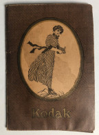 Très Ancienne Pochette KODAK Début 20ème - Illustration Femme Avec Appareil Photo - 6 Négatifs Dont Tahure - Materiale & Accessori