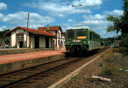 CPM - CALLAC - Ligne De Carhaix à Guingamp - Autorail En Gare … Edition AL - Callac