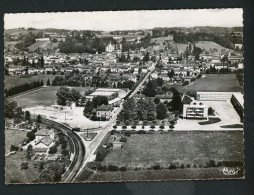 CPM : 38 - St JEAN DE BOURNAY - VUE GENERALE AERIENNE - LA PISCINE ET LE COLLÈGE - Saint-Jean-de-Bournay