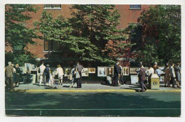 AK 134204 USA - New York City - Greenwich Village Outdoor Art Exhibit - Greenwich Village