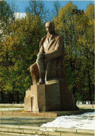 CPM AK RIGA Monument To Rainis People's Poet Of The Latvian SSR LATVIA (372085) - Lettonie