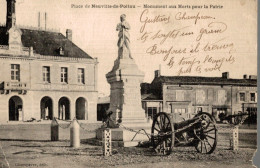 CPA Place De Neuville-de-Poitou Monument Aux Morts Pour La Patrie - Monuments Aux Morts