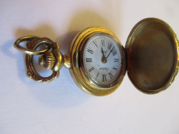 Mini-Gousset Pour Femme/avec Accroche Pour Chainette/ CHILEX Paris/ Bronze Doré /Seconde Moitié Du XXéme          BIJ166 - Orologi Da Polso