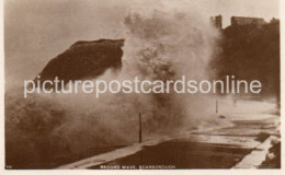 SCARBOROUGH A RECORD WAVE OLD R/P POSTCARD YORKSHIRE - Scarborough
