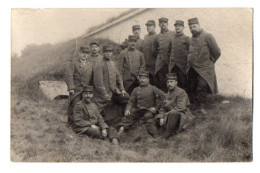 CPA 3360 - MILITARIA - Carte Photo Militaire - Un Groupe De Soldats N° 166 Sur Les Cols - Characters