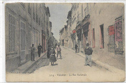 D 83. VIDAUBAN.RUE NATIONALE. CARTE ECRITE AN 1905 - Vidauban