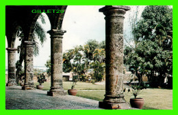 SANTO DOMINGO, RÉPUBLIQUE DOMINICAINE - VISTA DE UN PASILLO EN EL PATIO DEL ALCAZAR DE COLON - LIBRERIA TONY - - Repubblica Dominicana