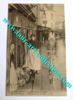 CPA 75 INONDATION PARIS 1910 RUE ST CHARLES MARCHANDE LEGUME CARTE POSTALE ANIMÉ ANCIENNE    (1505.4) - Floods