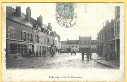 45 - ARTENAY +++ Rue Du Commerce +++ - Artenay