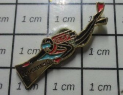 915a Pin's Pins / Beau Et Rare / SPORTS / PLONGEE SOUS MARINE CLUB SCF FOUGERES HOMME GRENOUILLE - Plongée