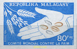 193519 MNH MADAGASCAR 1974 CAMPAÑA MUNDIAL CONTRA EL HAMBRE - Madagascar (1960-...)