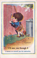 ENFANTS - Enfants S'embrasse à Travers Une Pallisade - L'amour Ne Connait Pas Les Obstacles - Carte Postale Ancienne - Altri & Non Classificati