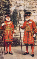ANGLETERRE - LONDON - Chief Warder And Yeoman Gaoler - Carte Postale Ancienne - Other & Unclassified
