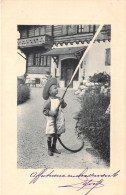 ENFANTS - Jeune Garçon Arrose Des Fleurs - Carte Postale Ancienne - Sonstige & Ohne Zuordnung