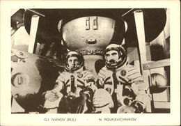 ESPACE - COSMONAUTES - ASTRONAUTES - Fusée - Satellite - Russie - Carte Philatélique - FDC - SOYOUZ - Espace