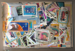  Offer - Lot Stamps - Paqueteria  Arabia 2000 Sellos Diferentes           - Kilowaar (min. 1000 Zegels)