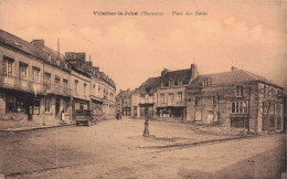 53 - VILLAINES LA JUHEL - S17048 - Place Des Halles - Automobile - L23 - Villaines La Juhel