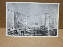 WATERLOOVILLE (Angleterre) Convent Of The Cross Classroom - Andere & Zonder Classificatie