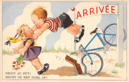 ENFANTS - Petit Garçon Fait Une Chute De Vélo - Droit Au But - Carte Postale Ancienne - Other & Unclassified