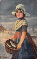 ENFANTS - Jeune Fille Un Panier De Poisson à La Main - Carte Postale Ancienne - Autres & Non Classés