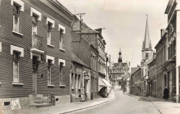 59 - SOLESMES - S17165 - Rue De Selle - En L'état Déchirure - CPSM 14x9 Cm - L23 - Solesmes