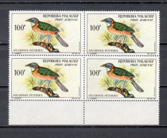 MADAGASCAR  PA  N° 90  BLOC DE QUATRE TIMBRES NEUF SANS CHARNIERE  COTE 20.00€    OISEAUX ANIMAUX - Madagascar (1960-...)