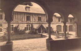 BELGIQUE - Abbaye D'Orval - Cour D'entrée Vue Du Porche De La Maison Des Retraitants - Carte Postale Ancienne - Sonstige & Ohne Zuordnung