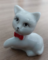 MINIATURE - MINIATURES ANIMAUX -  CHAT NOEUD ROUGE - Tiere