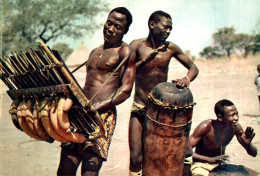 J2205 - L'AFRIQUE En Couleurs - TAM TAM Et BALAFON - Non Classés