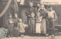 Douarnenez     29       La Famille D'un Pêcheur Sardinier N° 1532   (voir Scan) - Douarnenez