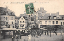 76-CAUDEBEC-LES-ELBEUF- PLACE DE L'HÔTEL DE VILLE ET RUE SADI-CARNOT - Caudebec-lès-Elbeuf