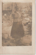 Une Femme Terrible ( Carte Photo ) - Photographs