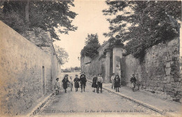 78-HOUILLES- LA RUE DE PONTOISE ET LA PORTE DU DONJON - Houilles