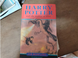 113 //   Harry Potter AND THE GOBLET OF FIRE / J.K. ROWLING / 636 PAGES - Entertainment