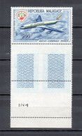 MADAGASCAR  PA  N° 88   NEUF SANS CHARNIERE  COTE 11.00€   AVION DOUGLAS DC 8 - Madagascar (1960-...)