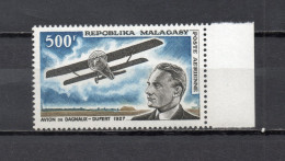 MADAGASCAR  PA  N° 101    NEUF SANS CHARNIERE  COTE 12.00€    AVIATEUR AVION BREGUET DAGNAUX - Madagascar (1960-...)