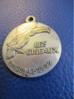 Porte-Clés Ancien/Restaurant  Ou Zoo  ? /" LES OISEAUX " / Tél (32) 43 21 22 / Vers 1960-1970         POC568 - Key-rings