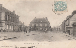 27 - BEAUMESNIL - Place De La Mairie - Beaumesnil