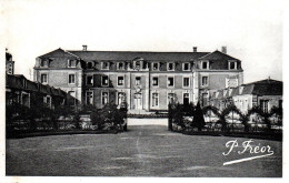 18918 LA MONTAGNE L' Ecole De Plein Air Du Château D' Aux     (2 Scans ) 44 - La Montagne