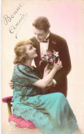 FETES & VOEUX -  Un Couple Ce Regarde Dans Les Yeux - Fleur - Bonne Année - Carte Postale Ancienne - Nouvel An